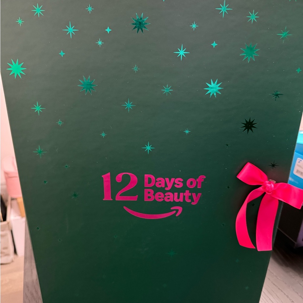 UNOPENED Amazon 12 Days of Beauty Advent Calendar